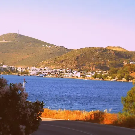 Blue Bay Szálloda Szkála